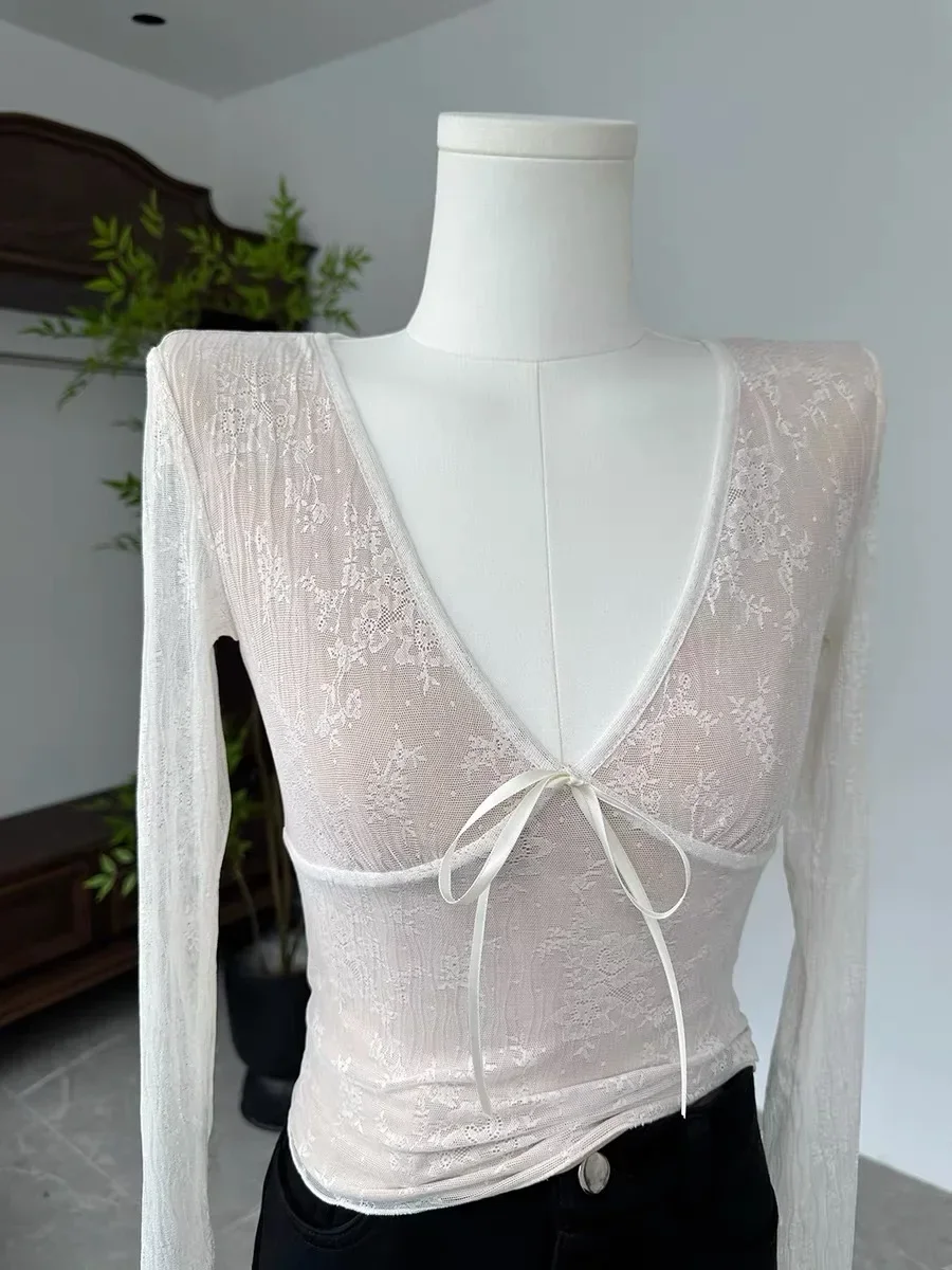Women White Lace T-shirt Aesthetic Mesh Vintage V-Neck Lace Bow Cropped Tops Y2k Ballet Sexy Slim Fit Long Sleeve Clothes