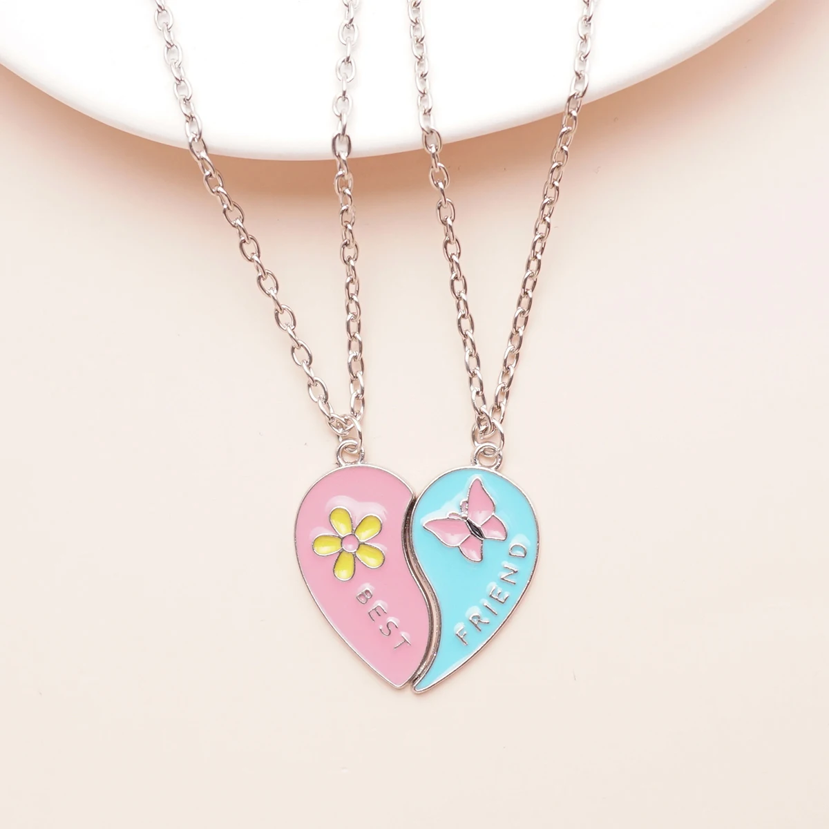 2 Pcs/Set Best Friends Pendant Necklace for Women Cute Avocado Lover Broken Heart Clavicle Chain BFF Best Friends Jewelry Gifts