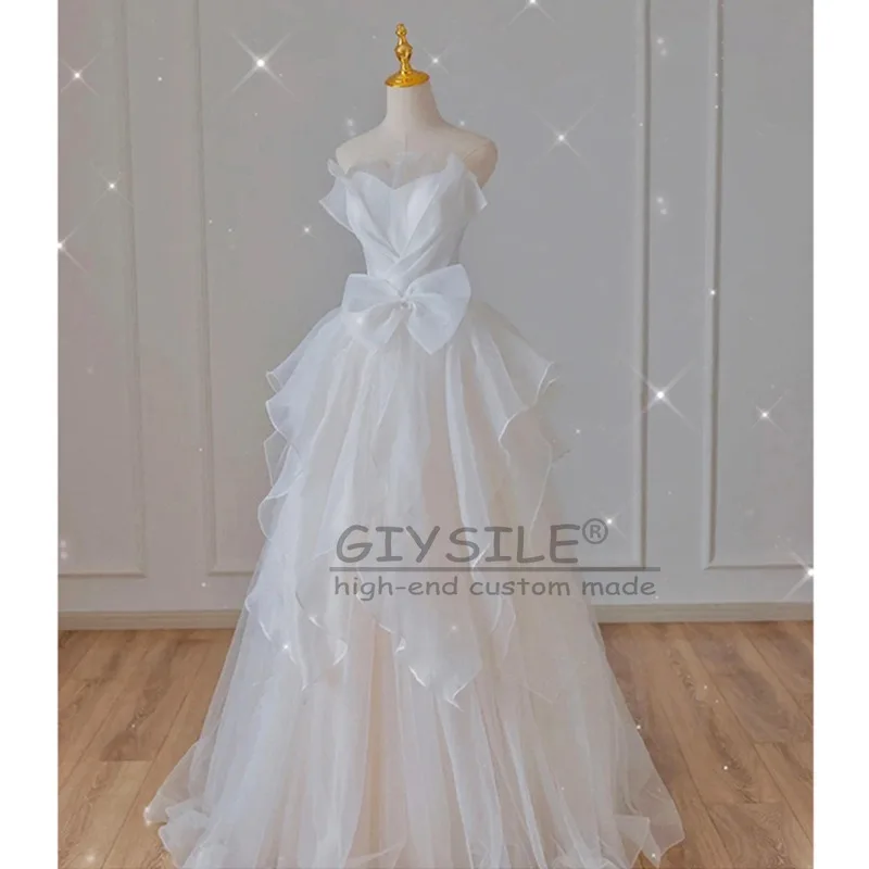 GIYSILE فستان زفاف أبيض فاتح مخصص 2026 موضة جديدة بسيطة مزاجه صديرية دائرية بلا أكمام حزام الظهر فساتين الحفلات