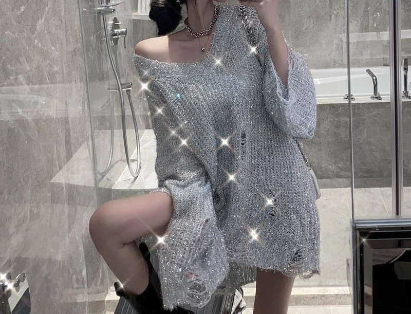 

Design Sense V-neck Bright Silk Ripped Sweater Women's 2026 Spring and Autumn New Loose Large Size Medium and Long Sleeve Top