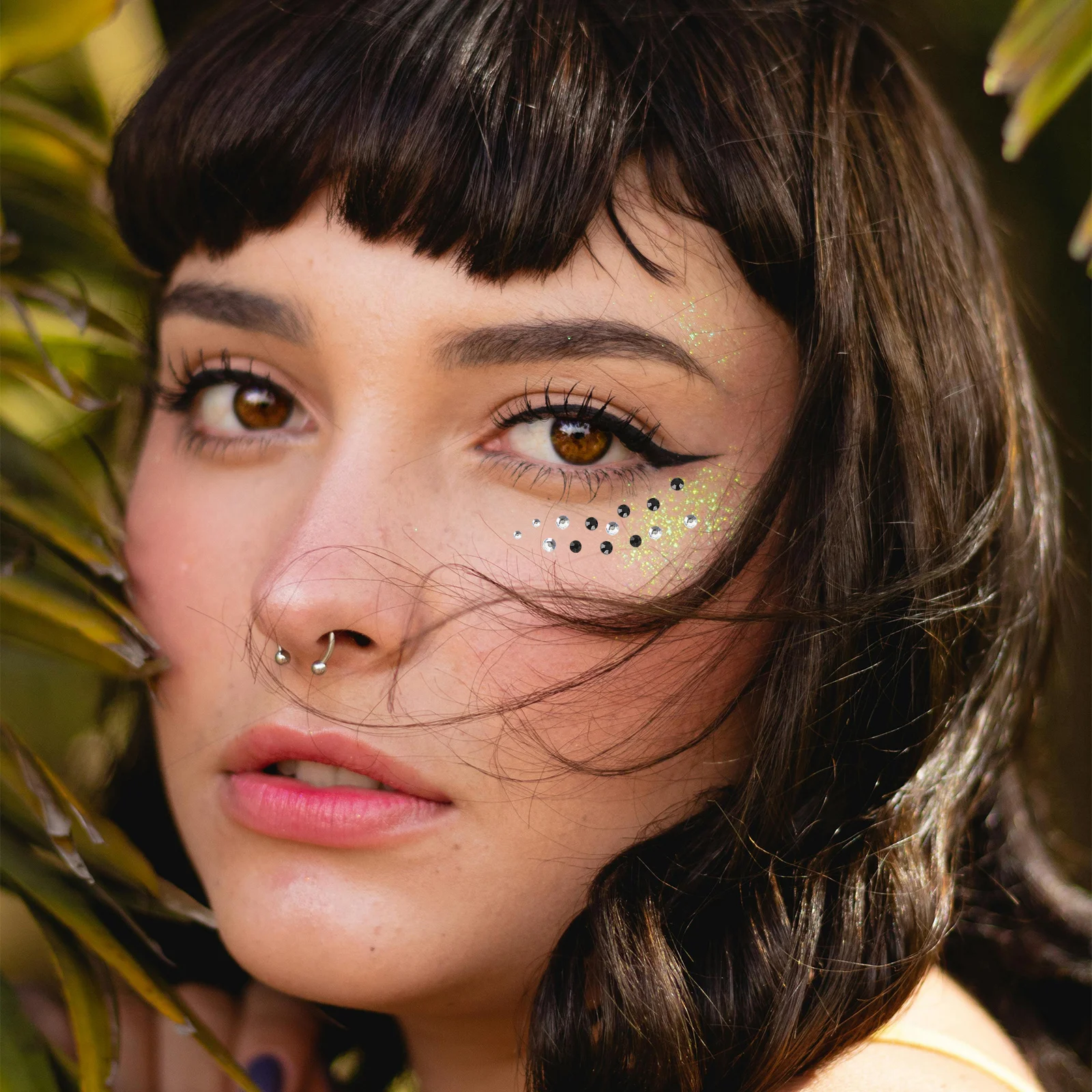 

10pcs Rhinestone Decoration Self Adhesive Body Gems for Festival Party Carnival Makeup Costume Accessories Eye Sticker Belly