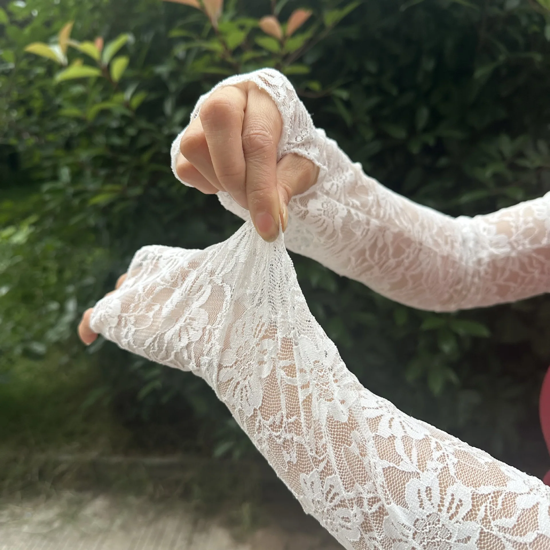 Lace Arm Sleeves UV Protection Women Long Half Finger Airy Floral Driving Riding Thin Cutout Mesh Gloves Lightweight