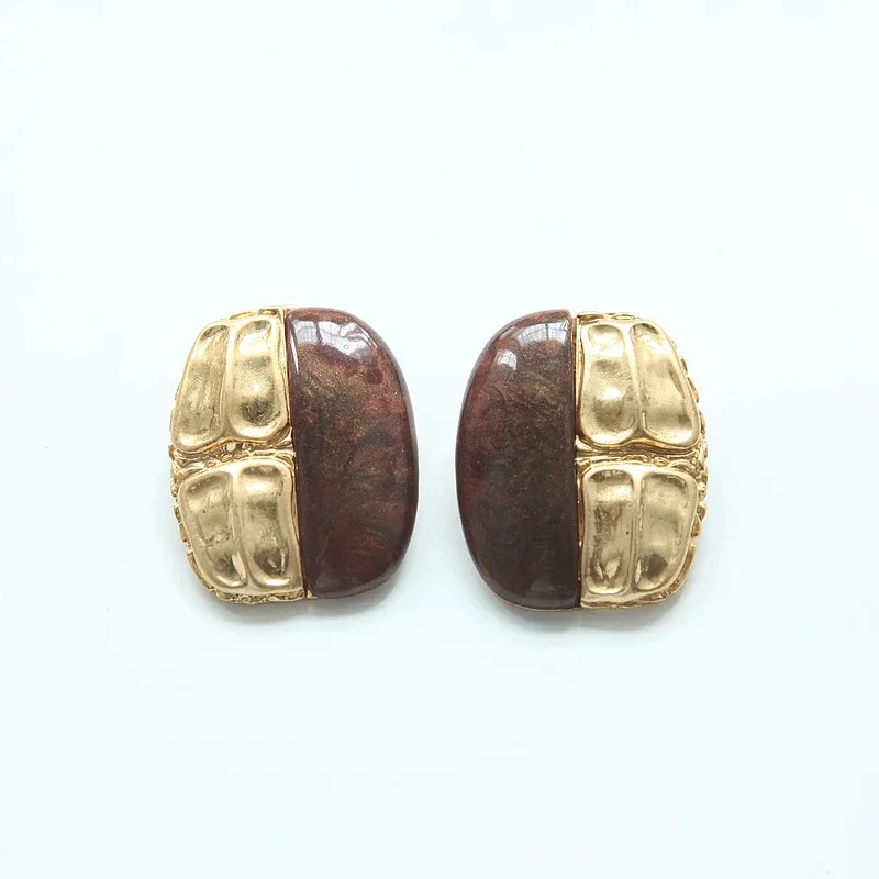 Retro Trend Irregular Brown Amber Resin Splice Earrings for Women Exaggerated Autumn and Winter Alloy Jewelry Gift New 2024