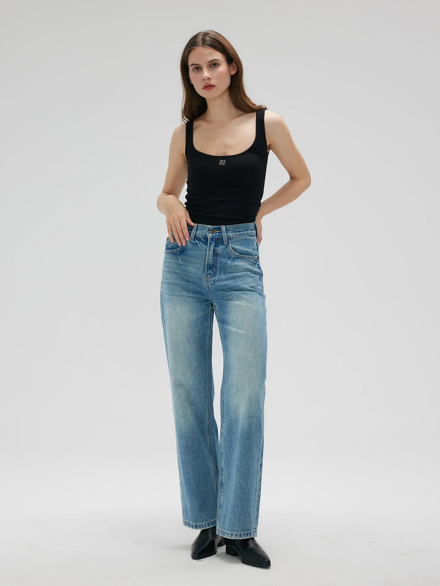 

Remould 2026 New Sle Slim Fit Straight Leg Jeans High Waist Cotton Denim Pants Women's Faionable Distred Wear Resistant