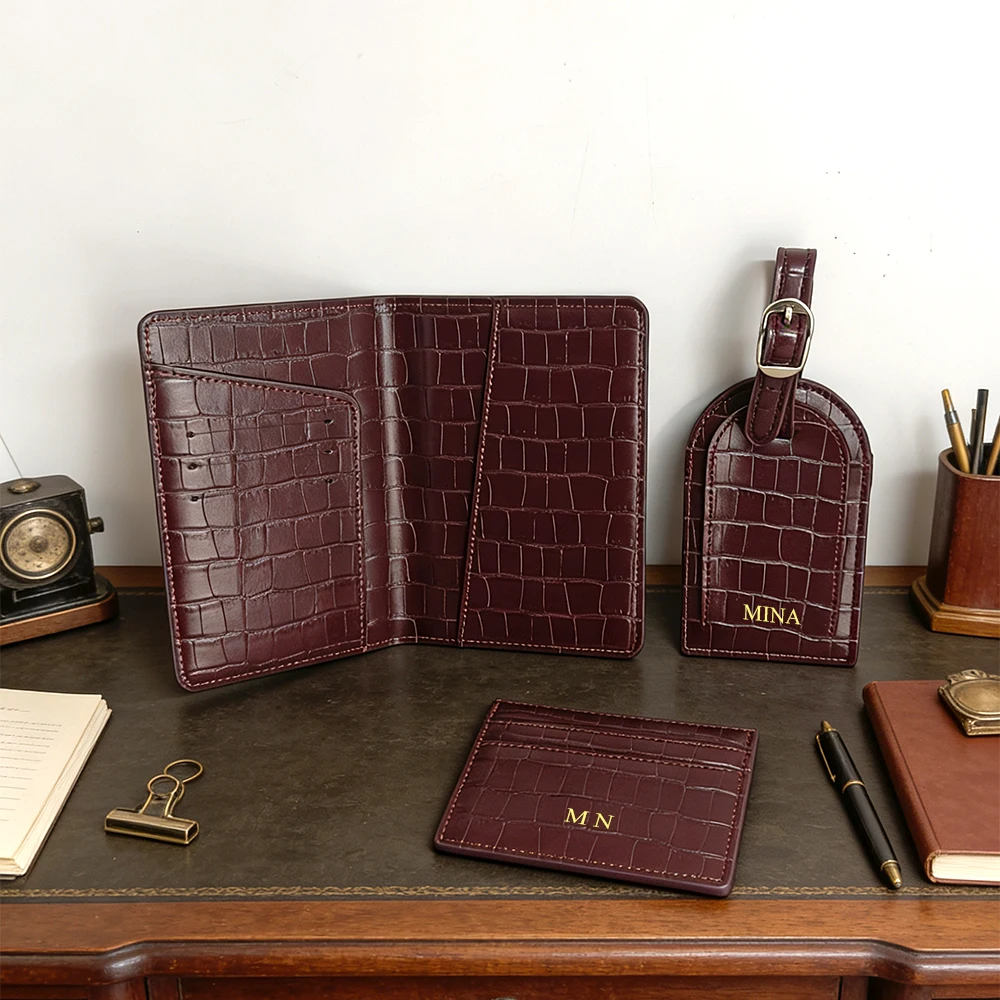 Modischer Reisepasshalter aus Leder mit Krokodilmuster, individueller Namensanhänger für Reisegepäck, gravierte Initialen, Retro-Luxus-Kartenhalter, Geschenk – Detail 3