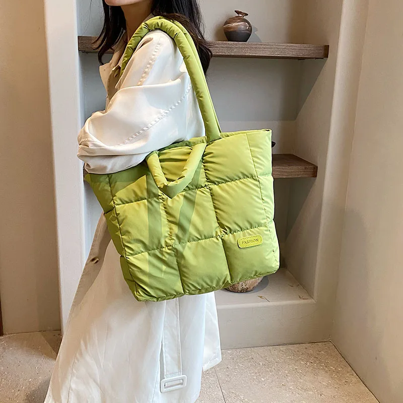 Fashion Large Capacity Padded Shoulder Bag Woman Designer Quilted Puffer Down Cotton Handbag Winter Soft Puffy Tote Big Purse