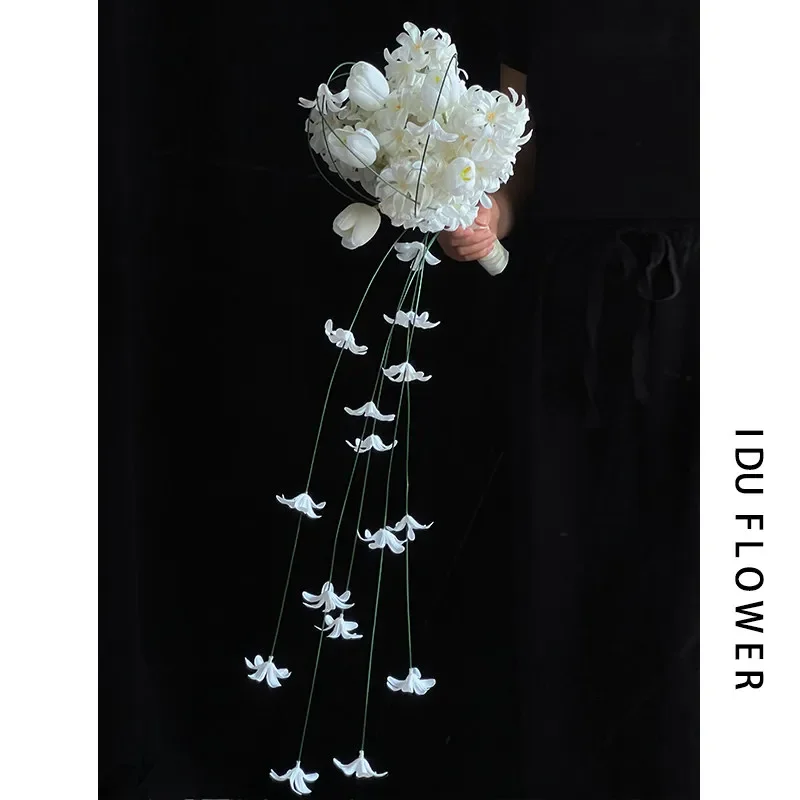 High-end Korean style fresh forest waterfall bouquet simulated fake bouquet outdoor bridal wedding photography props