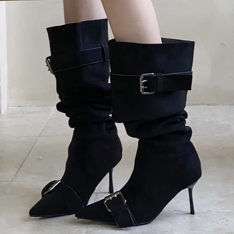 

Сексуальные сапоги до колена из искусственной замши с острым носком, женские зимние элегантные сапоги до колена на тонком высоком каблуке, модные коричневые высокие сапоги с металлической пряжкой
