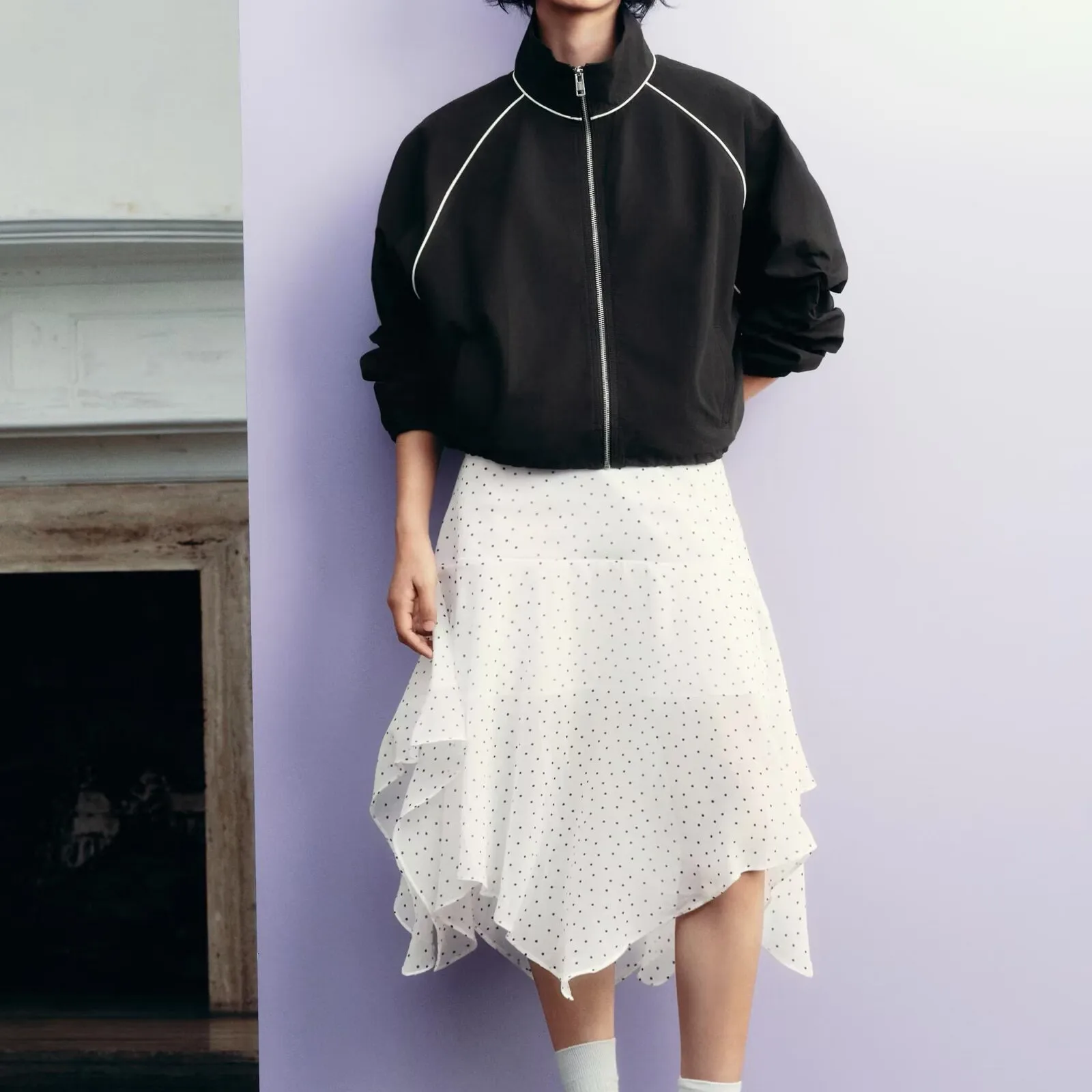 

Fall 2025 New Women's Windbreaker Nylon Puffy Jaet Zipper Stand Collar Outerwear Long Sve Anti-Wind Perfect Series