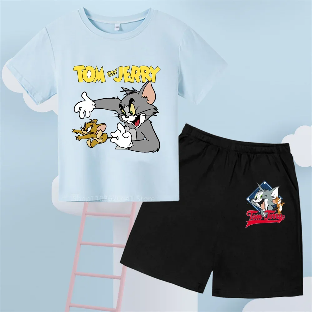 Trendsetters' Choice - Cat & Mouse Print Shorts & T-shirt Set for Juniors - Stylish & Functional for Boys & Girls 3-14