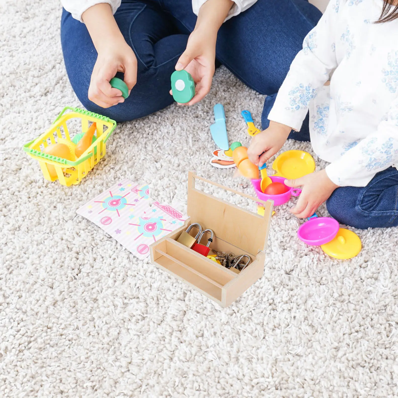 

Деревянный развивающий набор Монтессори с замочками: обучающий набор для малышей, улучшающий взаимодействие родителей и детей, раннее обучение