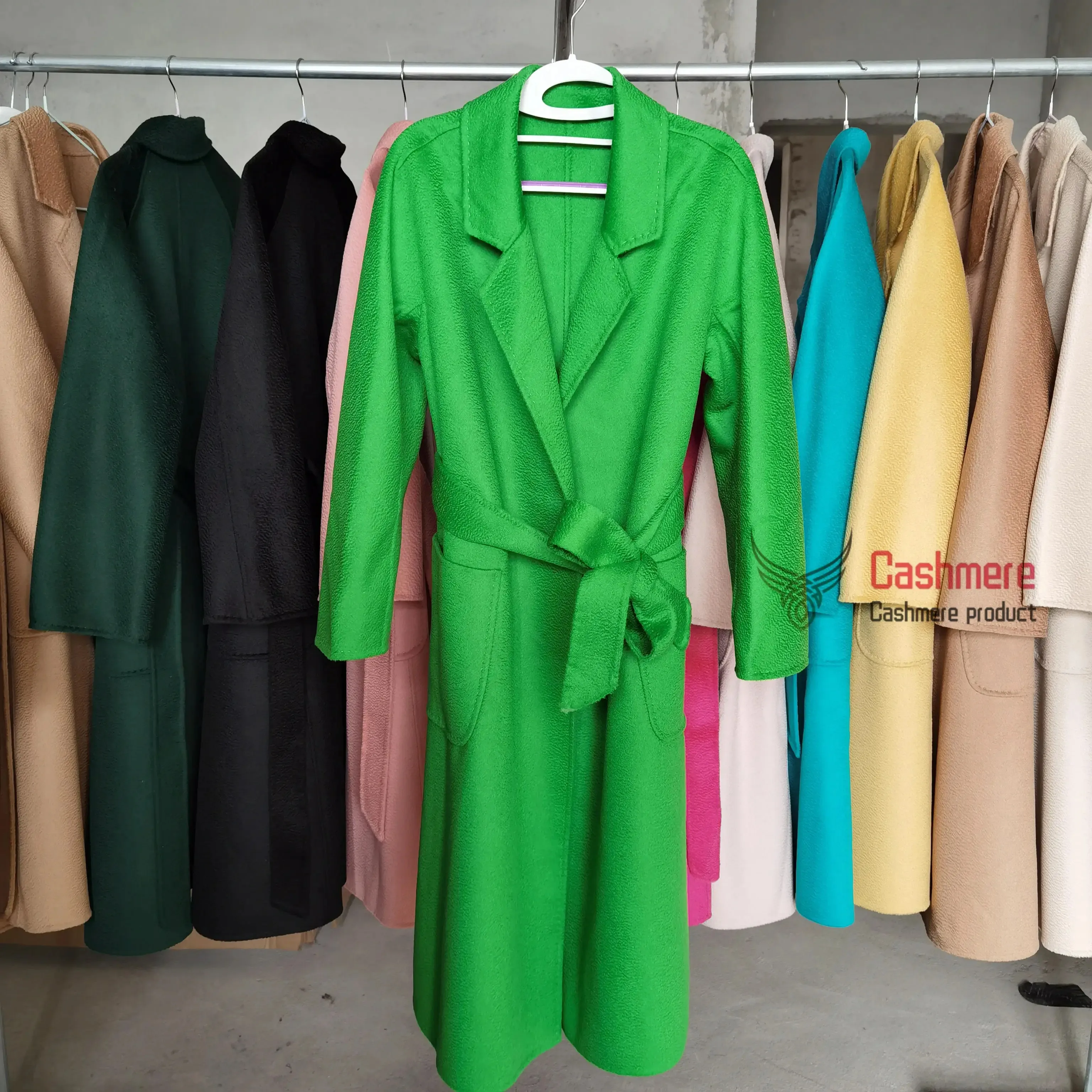 Winter Cashmere Coat Women Mid-length Wool Coat Water Ripples 2024 New Autumn 20% Cashmere Camel Coat With Black Coat Commuting