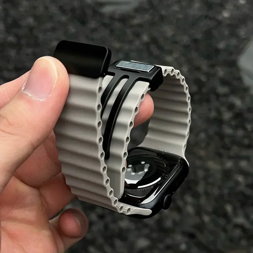 Magnetic Buckle Strap For Apple Watch Band Ultra 4/3/2 49mm 45 44 40 41 42mm 46mm Silicone Bracelet iWatch Series 12 11 10 7 8 9