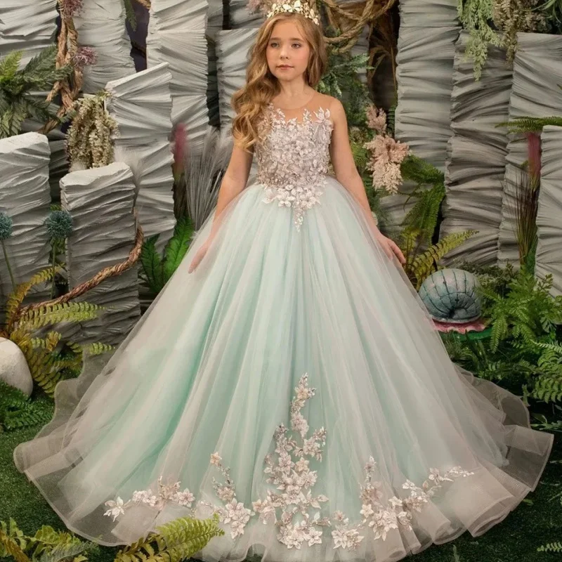 

Enchanting mint green chiffon flower girl outfit with handmade flower inlaid lace ball princess dress, sparkling and suitable fo