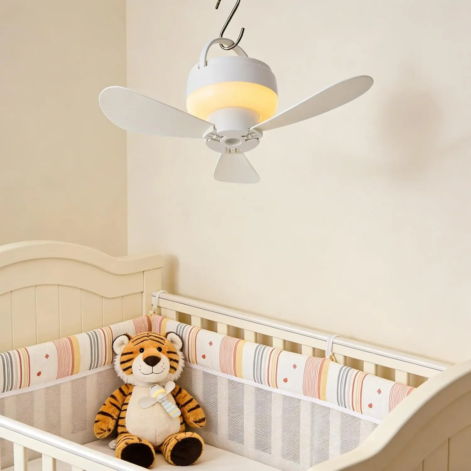 5.51 Inch Dimmable Ceiling Fan Light Silent Operation USB Rechargeable Fan Light with Remote Control Intelligent Ceiling Lamp view 6