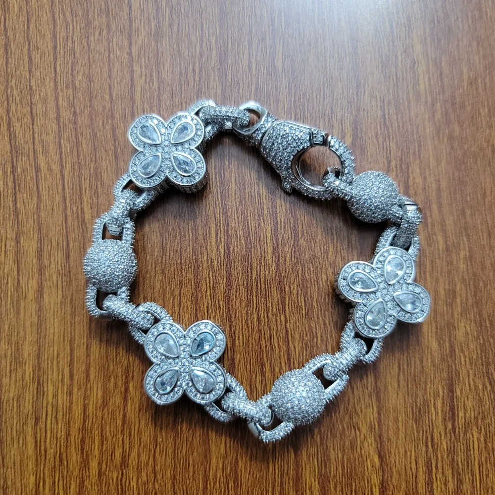 

Personalized Leaf Clover With Bead Locked Link Chain Necklace Micro Paved Cubic Zirconia Bracelet Hiphop Jewelry For Her Gifts