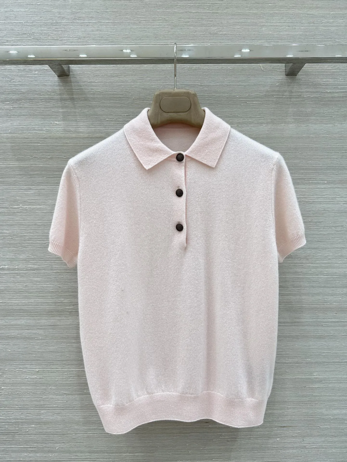 

Розовая трикотажная футболка с коротким рукавом и принтом вишневого цвета, модный универсальный женский летний топ, повседневная модель от бренда BC