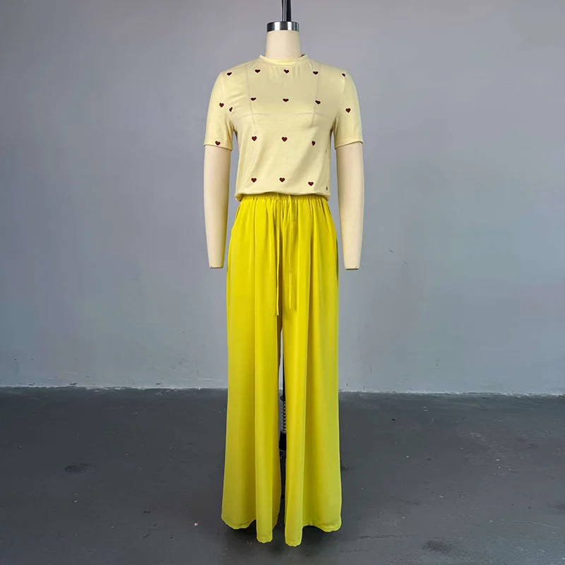 طقم بناطيل نسائية من Slergiri موضة صيف 2025 على شكل قلب 0 ورقبة قصيرة وأكمام قصيرة مع بنطال ذو قصة أرجل واسعة طقم موضة حلوة مكون من قطعتين #3