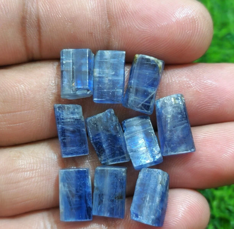 Lot de 10 pierres précieuses brutes de kyanite bleue de qualité supérieure, taille 9-11 mm, pour bijoux