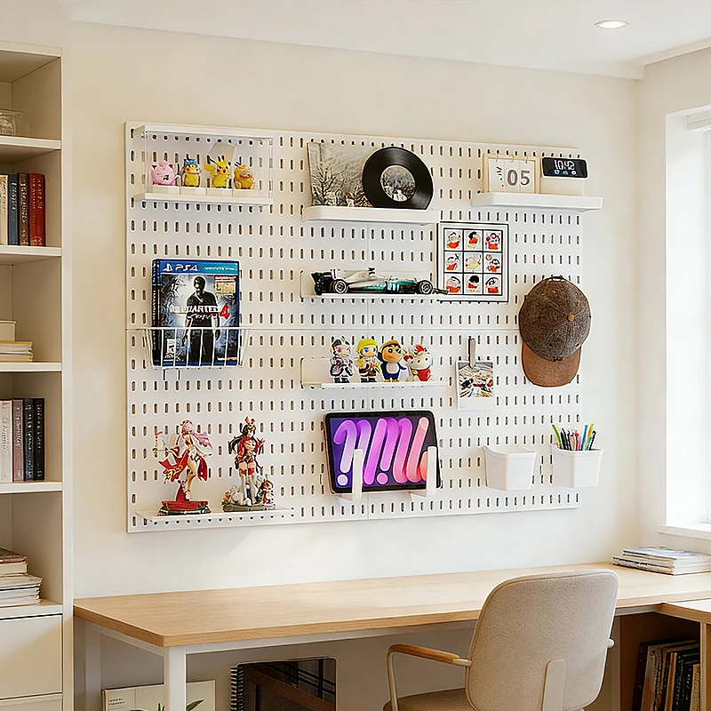 Organiza tu estudio y espacio detrás de la puerta con esta tablero perforado sin perforaciones (incluye accesorios) – La solución de almacenamiento definitiva para bricolaje