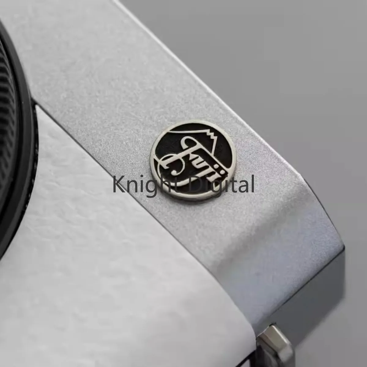 Metal Fuji Logo Sticker Camera Decoration Nameplate Badge for Fujifilm Standard XT4X100VXS10 Camera Photography Accessories