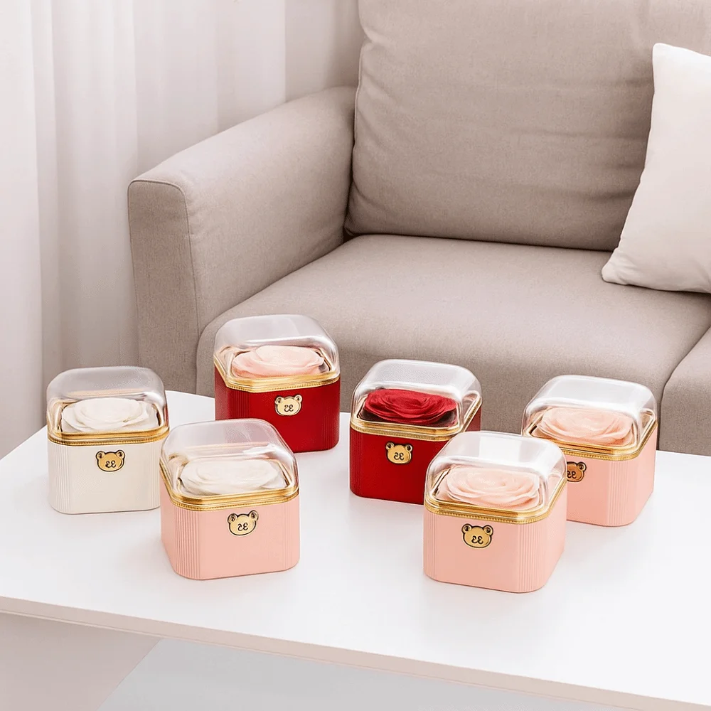 

Creative Cute Flip Necklace Box Dustproof Automatic Rotating Rose Box Plastic Romantic Surprise Jewelry Storage Box Anniversary