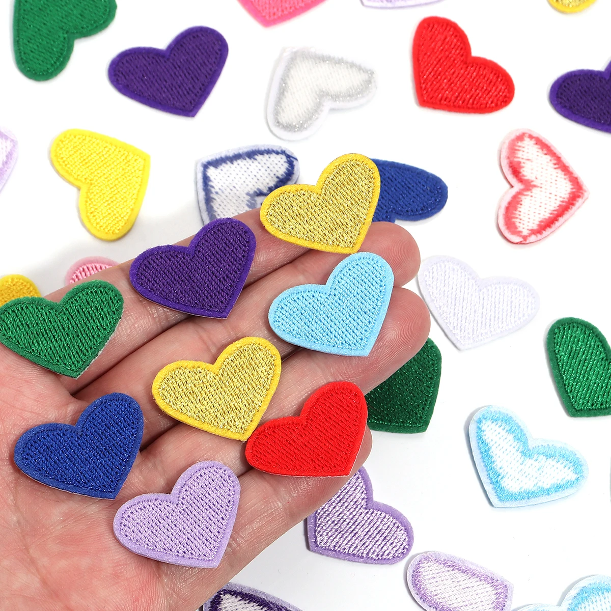 10 Stück Polyester-Liebesherz-Aufnäher, Stickerei-Aufnäher zum Aufbügeln für DIY-Bastelarbeiten, Rucksack, Kleidung, Hut, Nähzubehör, Abzeichen – Detail 2