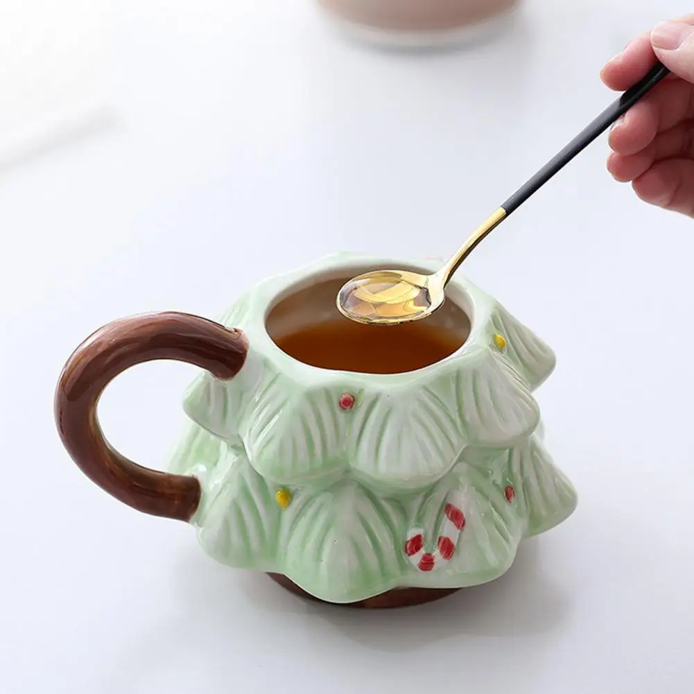 Christmas Tree Mug with Star Lid, 340ml Festive Holiday Coffee Cup for Hot Cocoa And Milk, Retro Curved Handle Microwave Safe Dr
