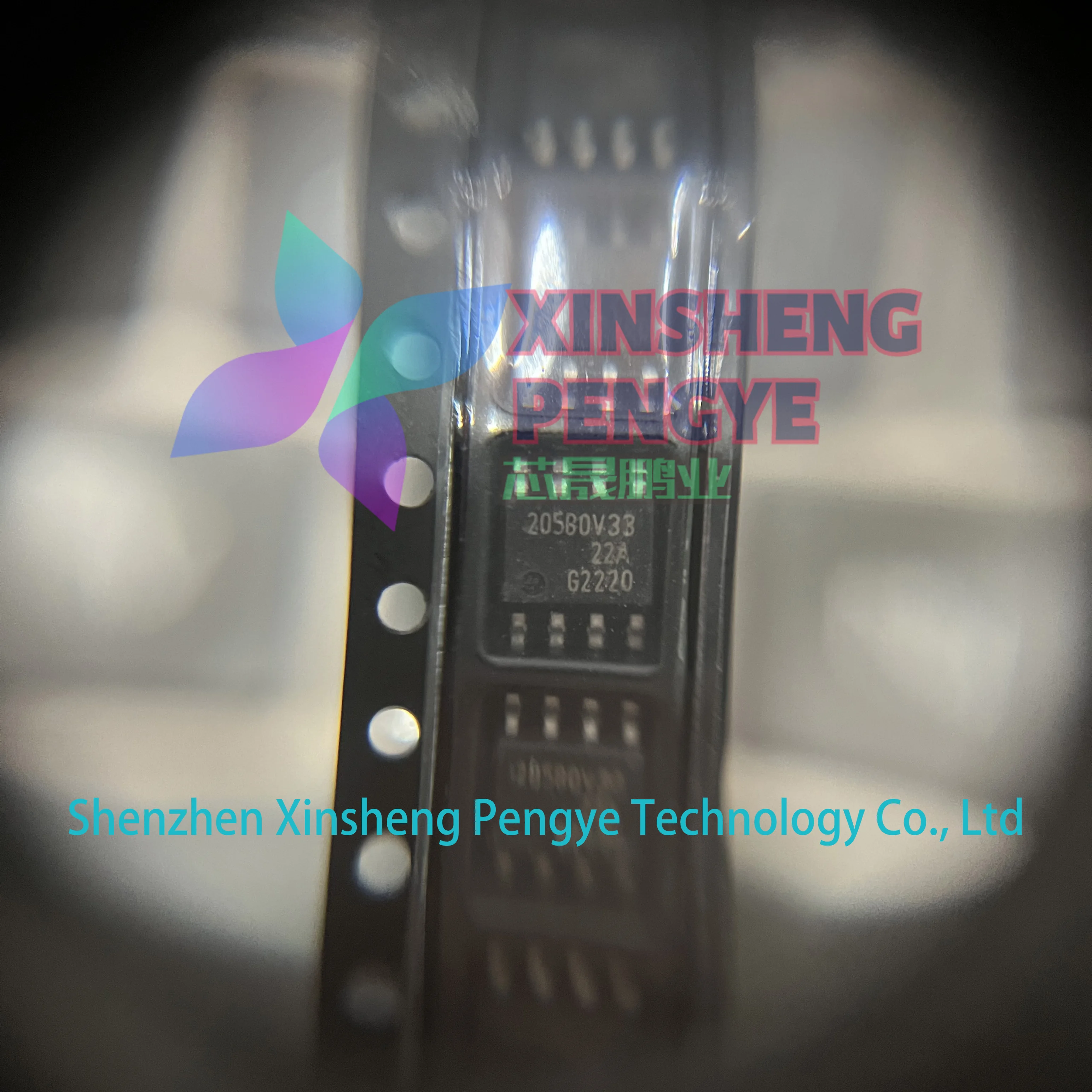 عالية الجودة TLS205B0EJV33XUMA1 بمناسبة 205B0V33 حزمة PG-DSO-8 مكونات إلكترونية 3.3 فولت 0.5A منظمات الجهد IC في المخزون