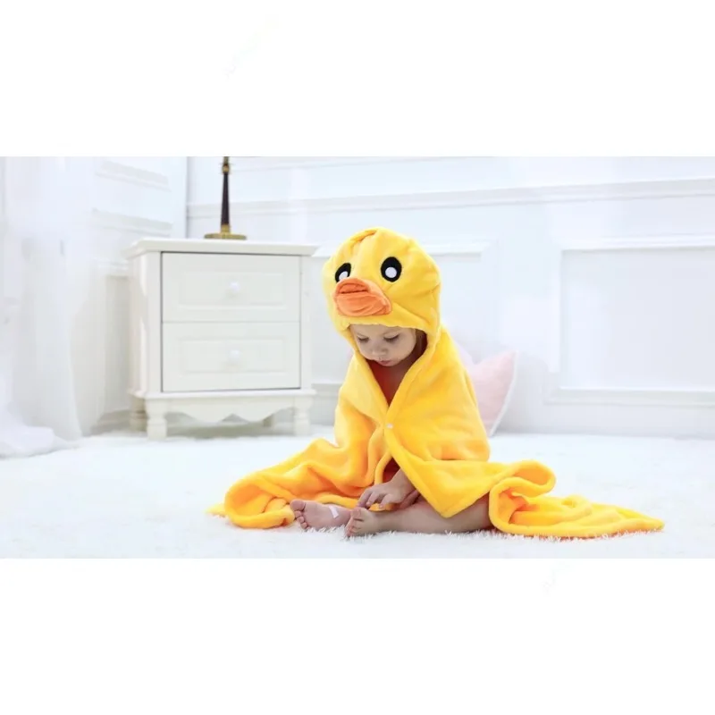 Cute Cartoon Little Yellow Duck Blanket Coral Velvet Hooded Bath Towel New Breathable Spring Baby\'s Newborn Swaddling Baby Scarf