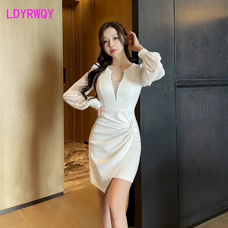 Sexy low cut V-neck long sleeved dress, slim fit and slimming, hip hugging, night time foot massage technician work clothes