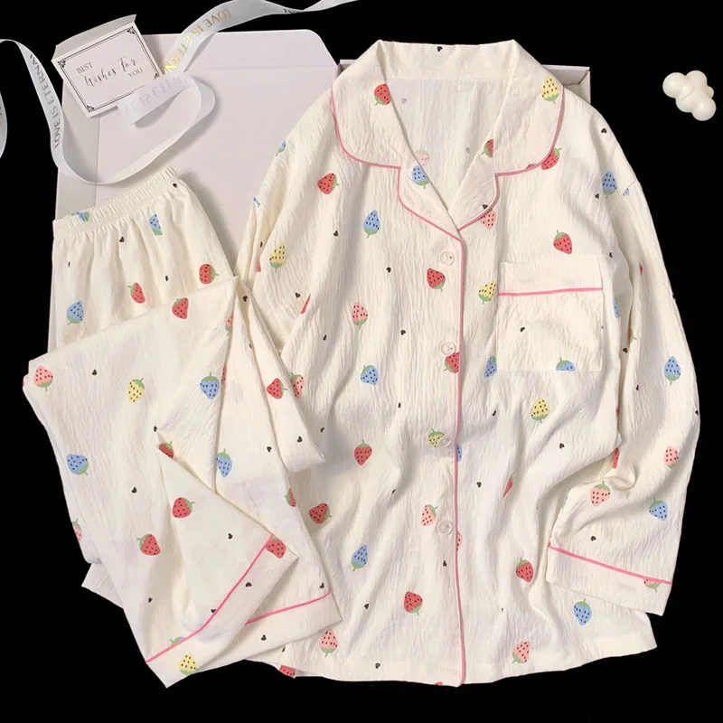 

Pajamas Women Long Sleeves Luscious Strawberry Print Loungewear Soft and Breathable International Students in Autumn and Winter