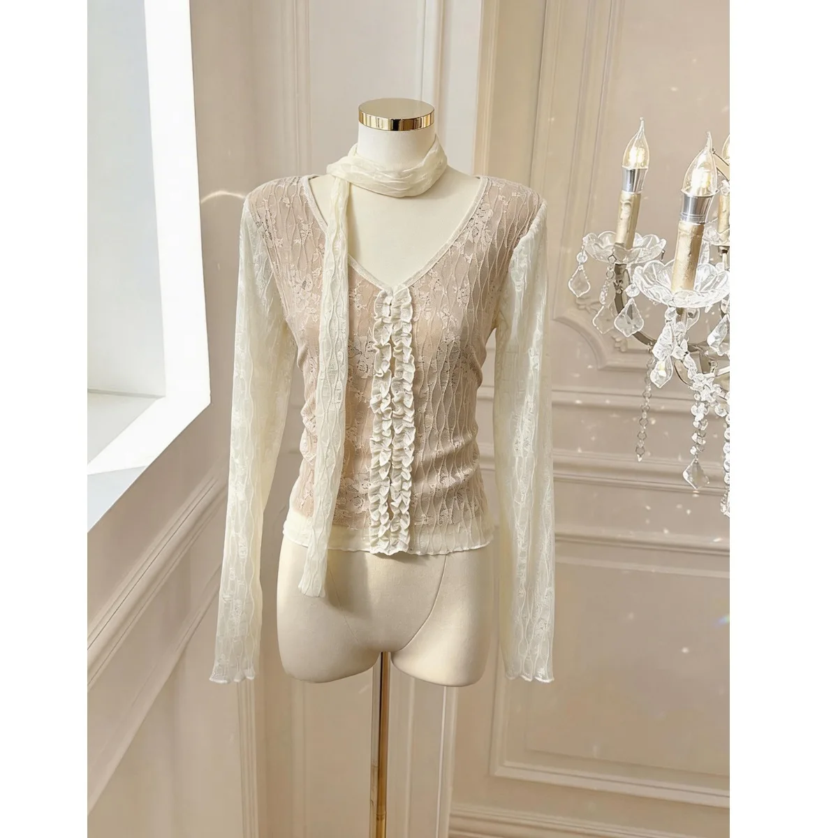 

Pure Desire Double Layer Lace Design Sash Lace Base Shirt Early Spring New Style Slimming Top Clean Fit V Neck Short Sleeve