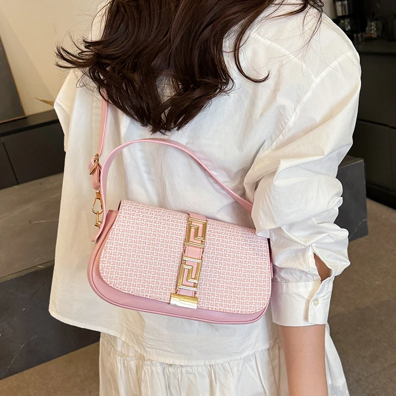 หรูหราหนังCrossbodyกระเป๋าสําหรับสุภาพสตรีกระเป๋าถือElegant Classicและยอดนิยมออกแบบผู้หญิงอุปกรณ์เสริมแฟชั่น