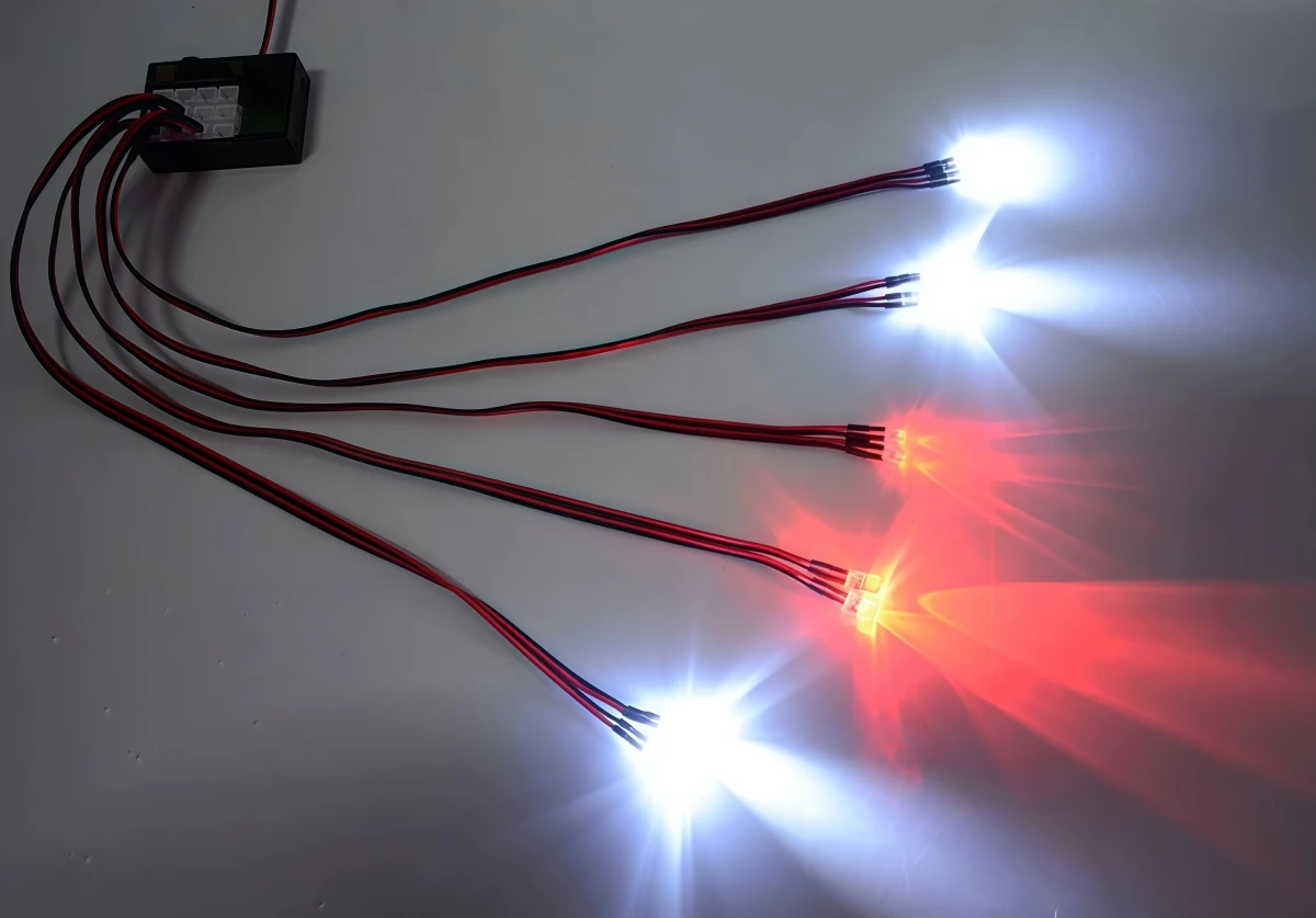 RC4WD Z‑E0019 Super‑Bright Scale LED Light System 2 Plug‑In LED Set For 1/10 RC Crawler TF2 G2 D90 TRX4 SCX10 Upgrade Parts