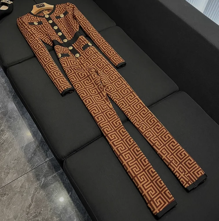 Lady High Quality Slim Fitted O-neck Long Sleeve Single-breasted Street Wear Women Geometric Jacquard Jumpsuit