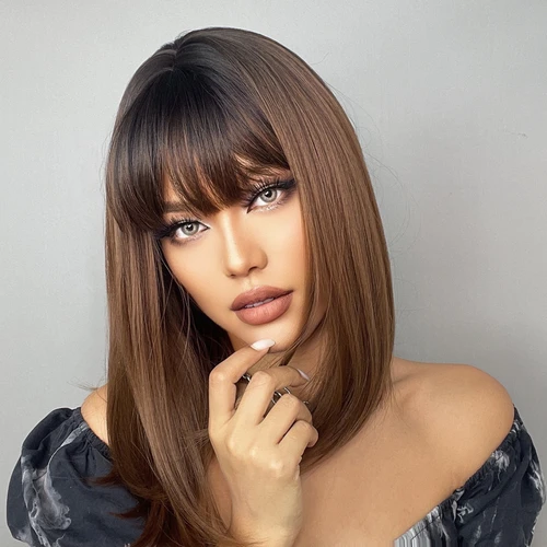 Imagen 2 del producto GEMMA-peluca sintética marrón degradado medio con flequillo para mujer, peluca de Cosplay Natural con raíces oscuras, fibra resistente al calor