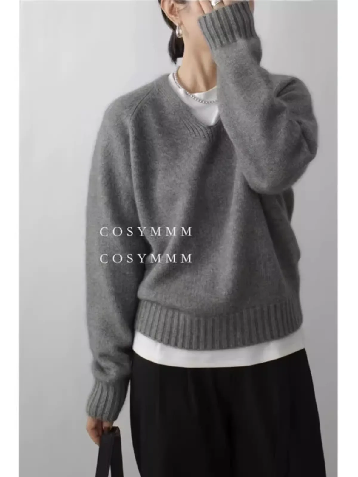 

Commuter loose V-neck cashmere knitwear women autumn and winter Korean version large size pullover sweater pure wool base shirt