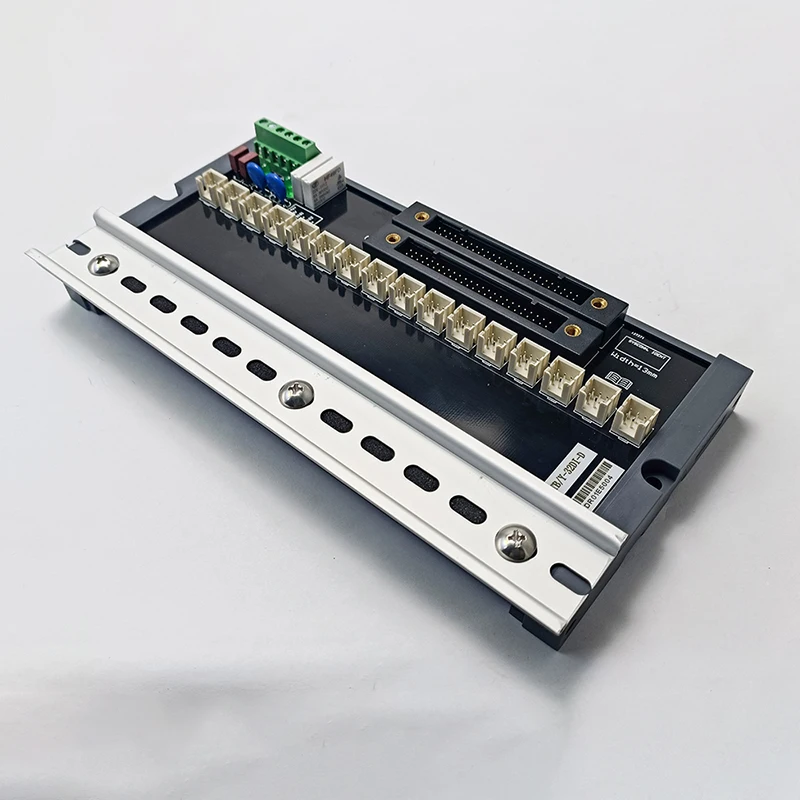 conversion main board terminal block - screw connection brass touchpoint 2 pole industrial 50A 1-5 AWG1 units per package