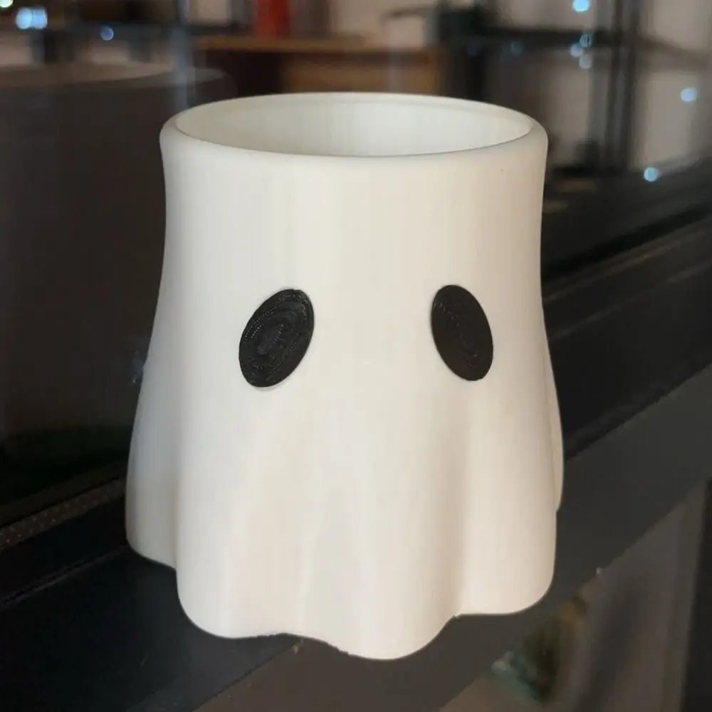 Durable Plastic Ghost Planter Ghost-Themed Haunted Design Halloween Ghost Bucket Versatile Piece Unique Gift Candy Bowl