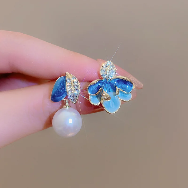 2025 New Blue Glaze Asymmetrical Pearl Stud Earrings for Women Crystal Leaf Studs Enamel Unusual Earrings Korean Fashion Jewelry
