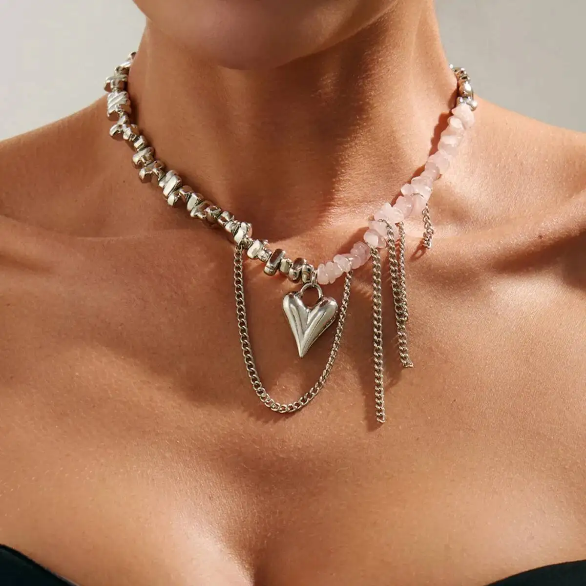 

SHIXIN Bohemian Crystal Natural Stone Choker Necklace for Women Vintage Love Heart Pendant Necklace Fashion Jewelry on the Neck