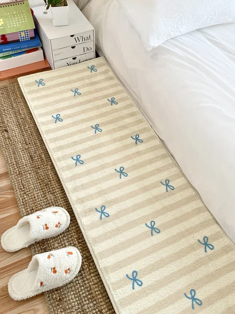 Mignons tapis de chevet à rayures pour enfants, motif de nœud, tapis de chambre à coucher pour filles, longue bande, moelleux, doux, décoration de la maison