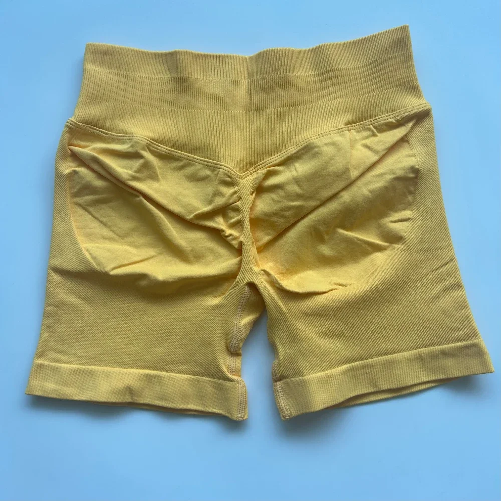 Pericic Gym-Shorts mit niedrigem Rippenbund, Yoga-Shorts, nahtlose Scrunch-Bum-Workout-Shorts, Booty-Stretch-Laufshorts, Fitnesskleidung – Detail 13