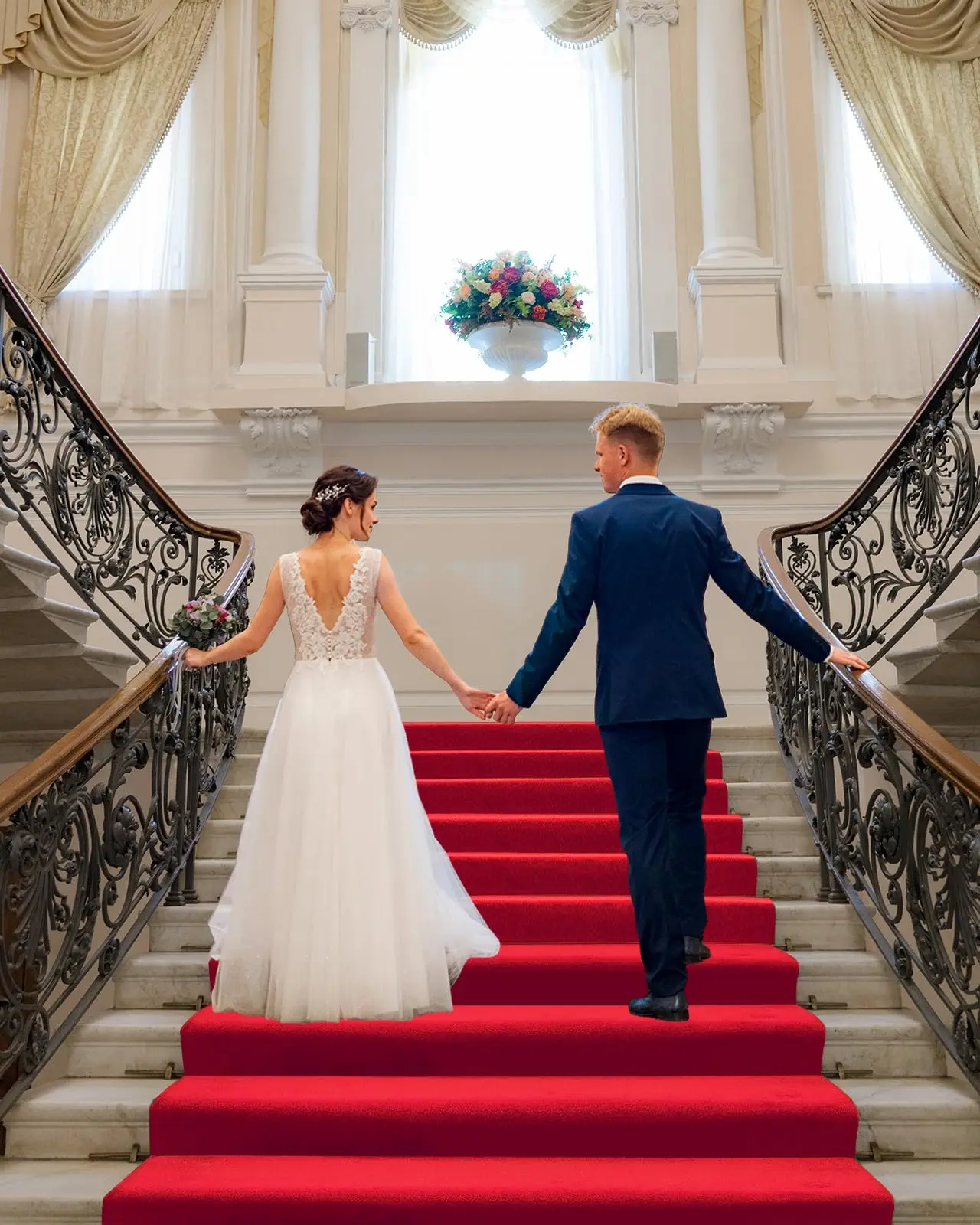 Red Carpet Wedding Stage Stairs Wedding Terrace Exhibition Outdoor Corridor Running Carpet