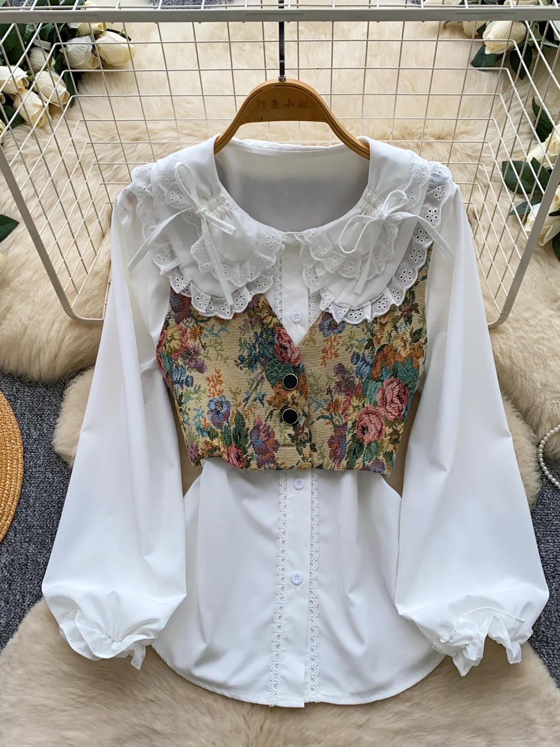 Retro Court Style Lace Patchwork Lantern Sleeve Shirt Vest Two-Piece Set Women's Slimming Autumn Fashion Ensemble