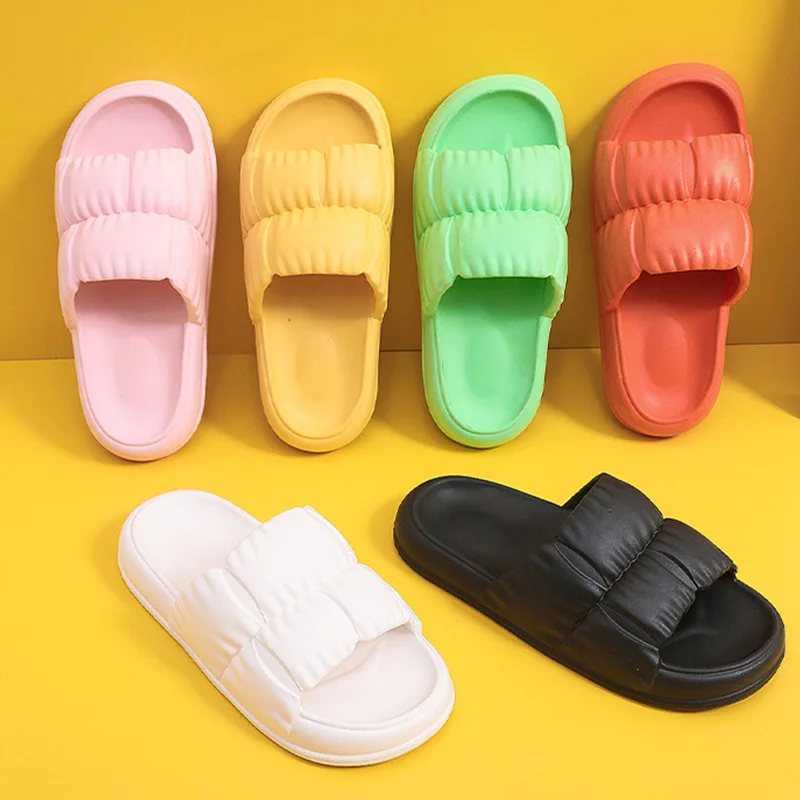 2022 New Summer Women\'s Soft Sole Cloud Slippers Summer Beach EVA Thick Platform Slipper Sandals Non Slip Bathroom Flip Flops