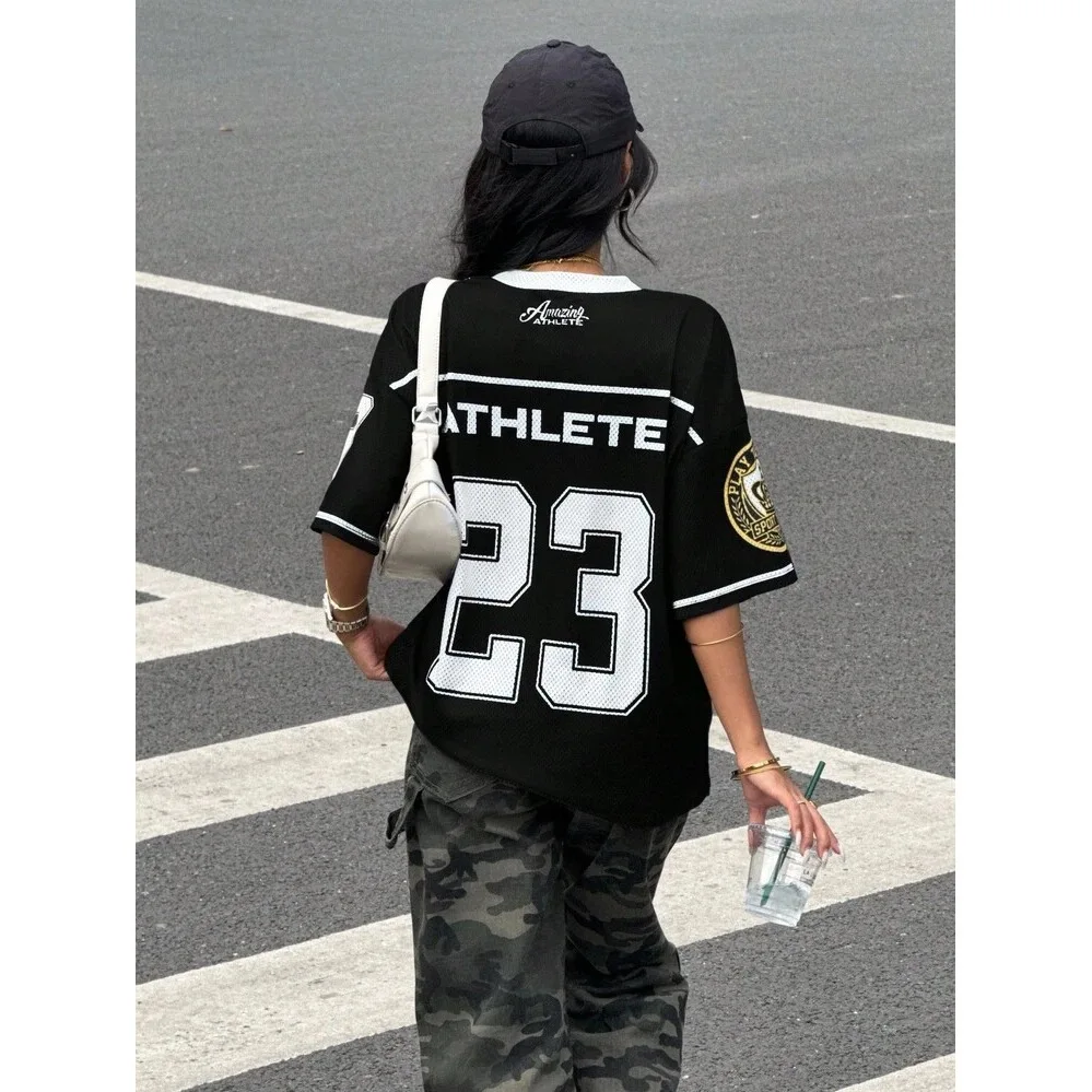 Mesh Baseball Jersey Back Big Number 23 Athlete Letter Print Gold Crest Patch Short Sleeve V Neck Loose Streetwear Sports Tee