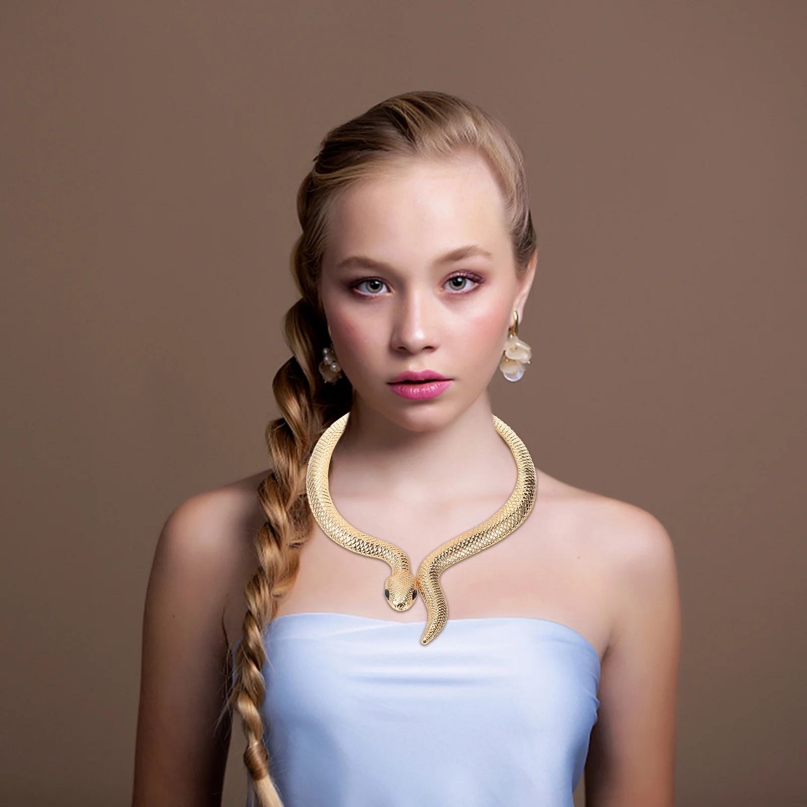 

Snake Necklace for Women with Alloy Curved Bar Choker Imitation Pearl Vintage Statement Bib Jewelry Neck Decoration