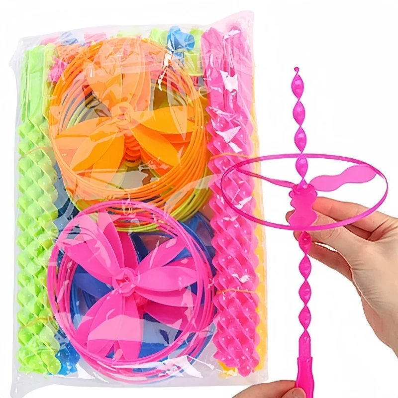 38 stücke Fliegen Hubschrauber Rotierenden Kreis Bambus Libelle Manuelle Reibung Kunststoff Propeller Outdoor Fliegen Spielzeug kinder Geschenk – Detail 5